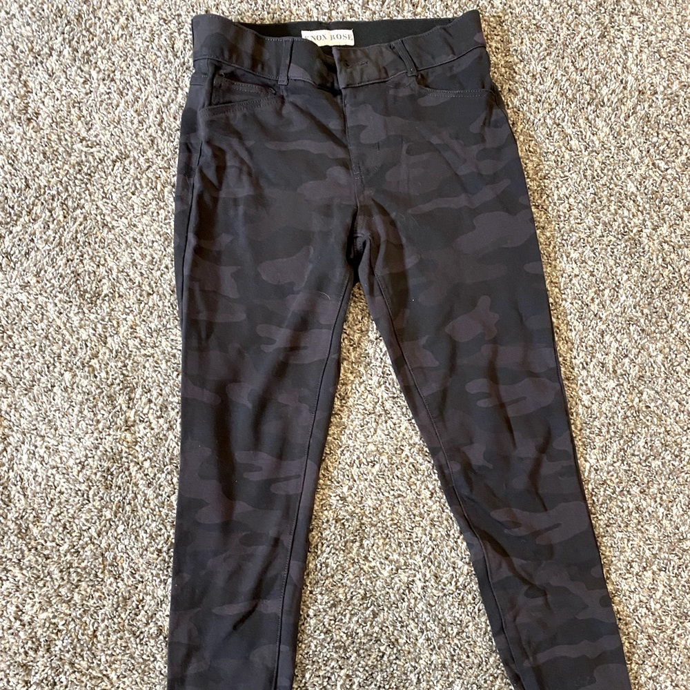 Stretch camo pants